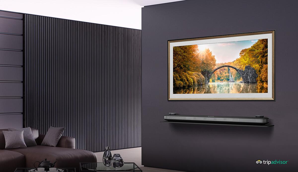 LG_Electronics-67999389-TV-SIGNATURE-OLED-W9-07-Gallery-Mode-Desktop